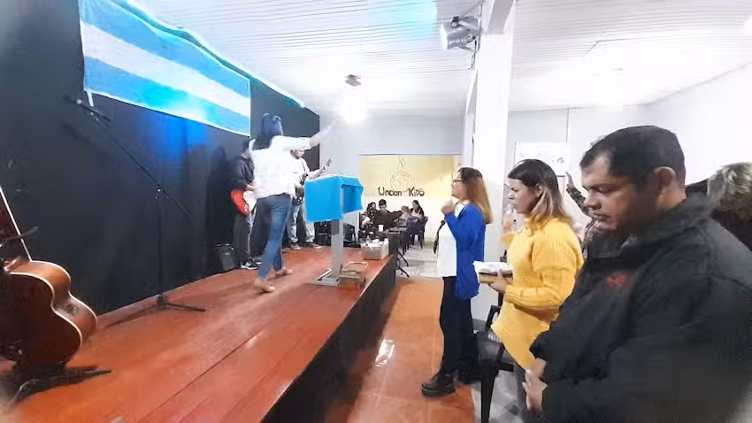 Iglesia Uncion de Dios Varela