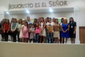 Iglesia Universal Del Reino De Dios.