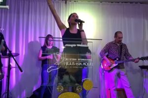 JEA (JESUS ESTA AQUI)