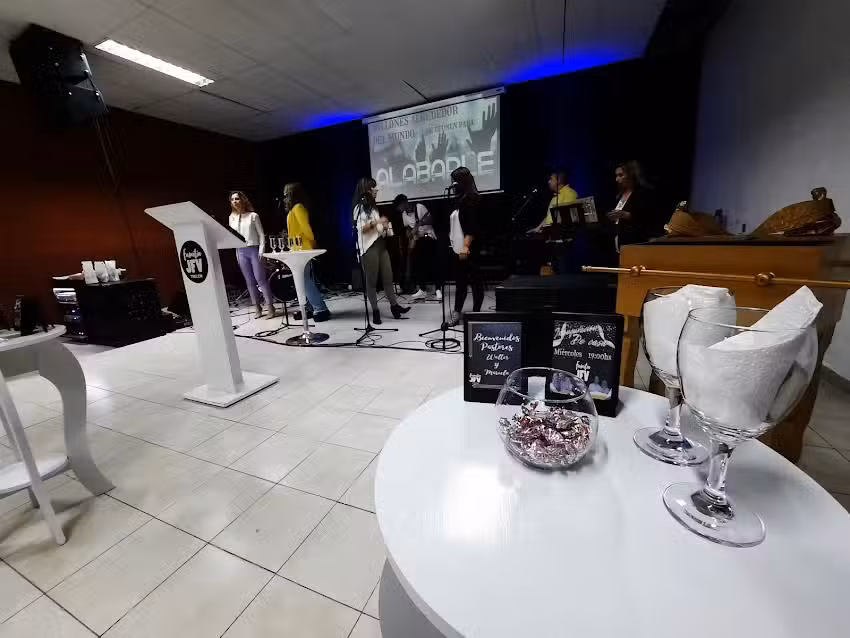 Jesucristo Fuente de Vida Trelew