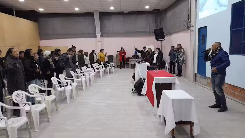 Jesucristo llama y envia Ministerio Internacional