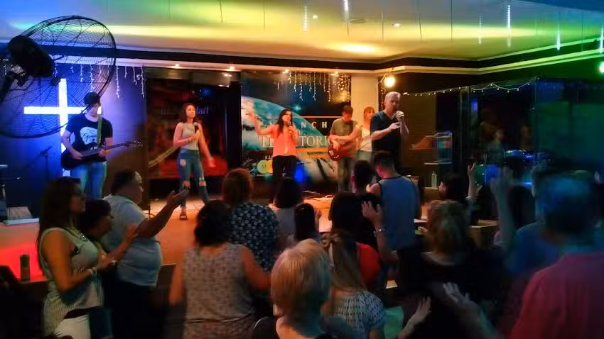 Ministerio de Restauraci&oacute;n y Milagros