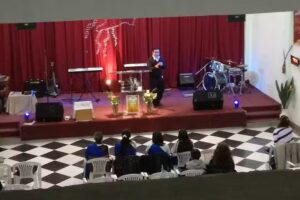 Ministerio Derribando Fortalezas