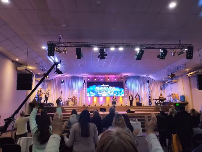 Ministerio Jes&uacute;s Esta Aqu&iacute;