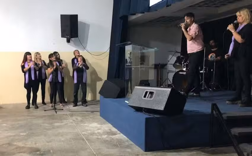 Ministerio Presencia De Dios Mor&oacute;n