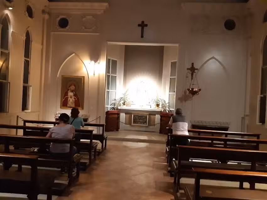 Oratorio de Adoraci&oacute;n Perpetua Coraz&oacute;n Eucar&iacute;stico de Jes&uacute;s