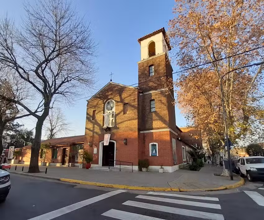 Parroquia Dulc&iacute;simo Nombre de Jes&uacute;s