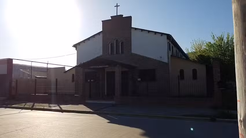 Parroquia Mar&iacute;a Reina