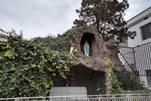 parroquia nuestra se&ntilde;ora de lourdes