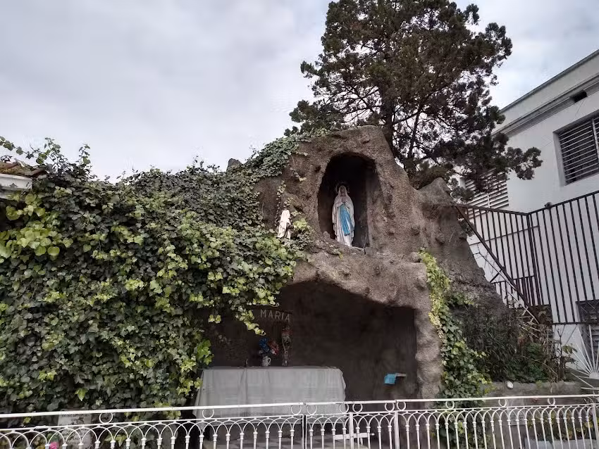 parroquia nuestra se&ntilde;ora de lourdes