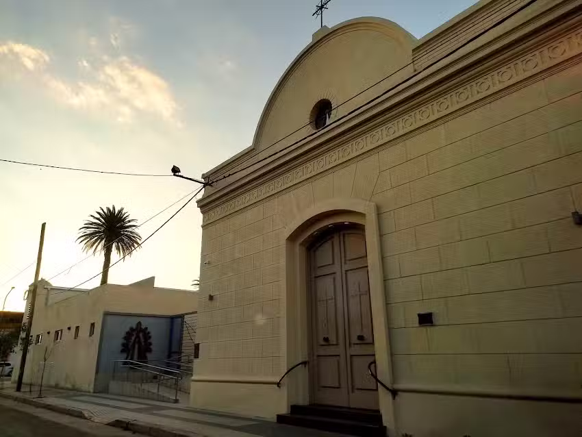 Parroquia Nuestra Se&ntilde;ora de Luj&aacute;n