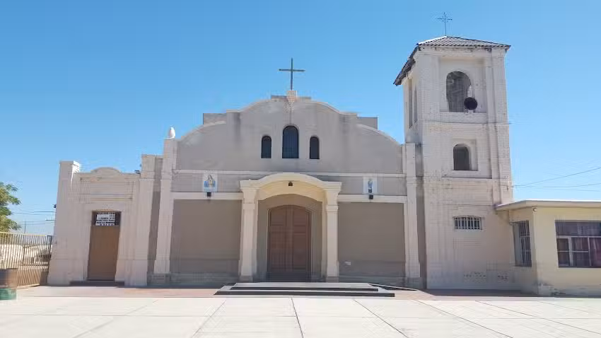 Parroquia Nuestra Se&ntilde;ora del Pilar &ndash; Capilla Sagrado Coraz&oacute;n de Jes&uacute;s y Virgen del Pilar