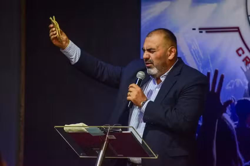 PASTOR GASTON GATICA