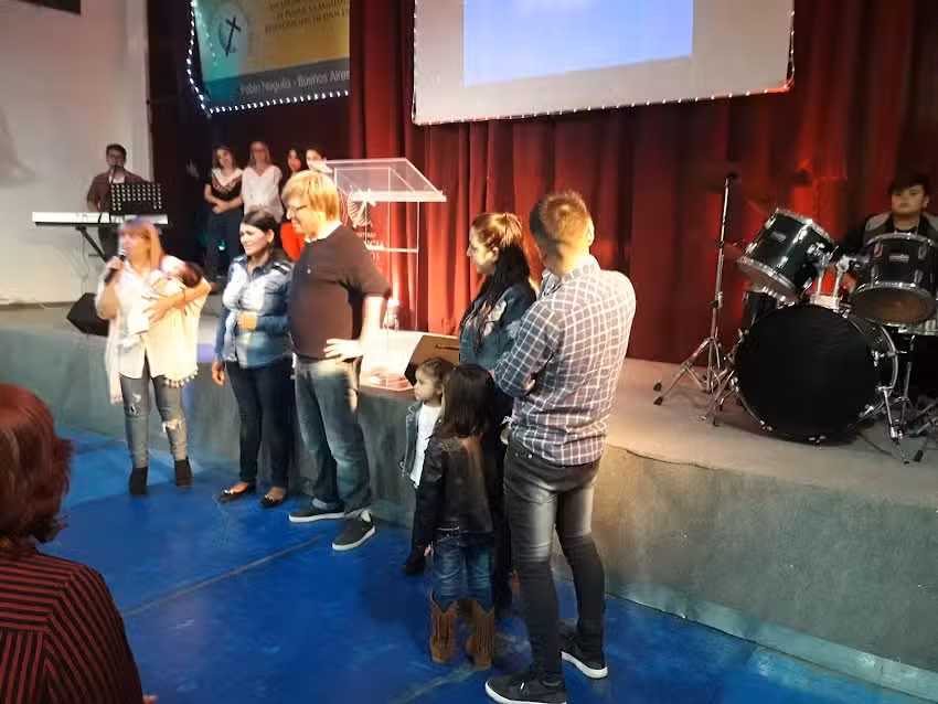 Presencia de Dios Sede Pablo Nogues