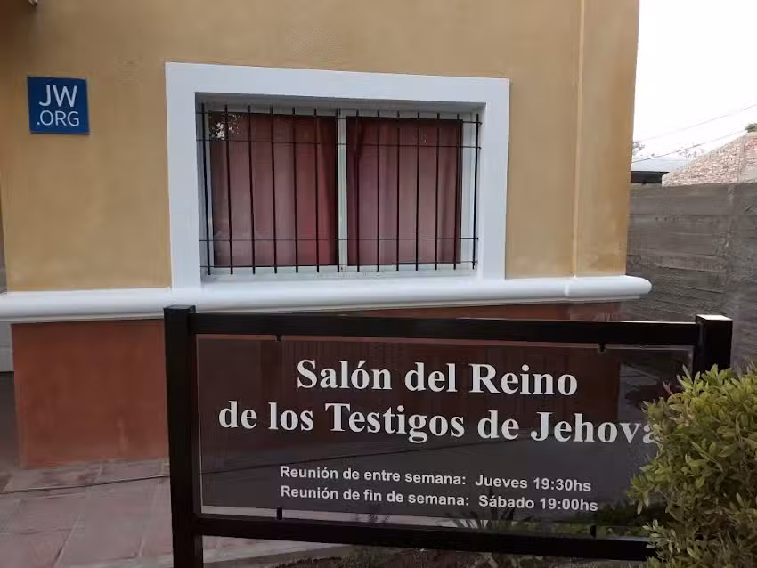 Sal&oacute;n Del Reino de los Testigos De Jehova