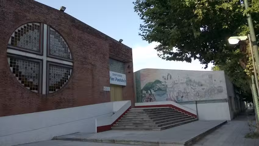 San Pantale&oacute;n