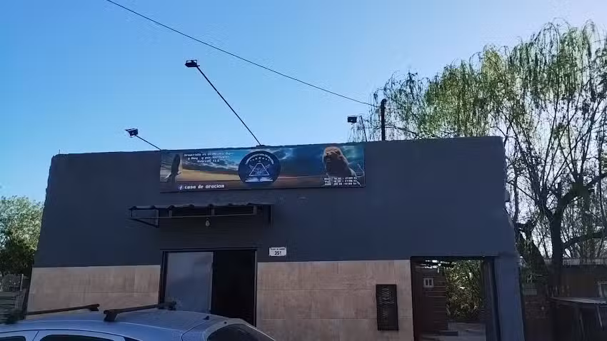 Tabern&aacute;culo Casa de Oraci&oacute;n (iglesia)