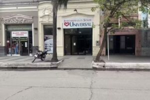 Universal Famaill&aacute;