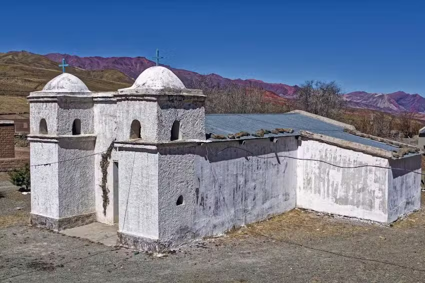 Varas_ Iglesia Mar&iacute;a Reina de la Paz